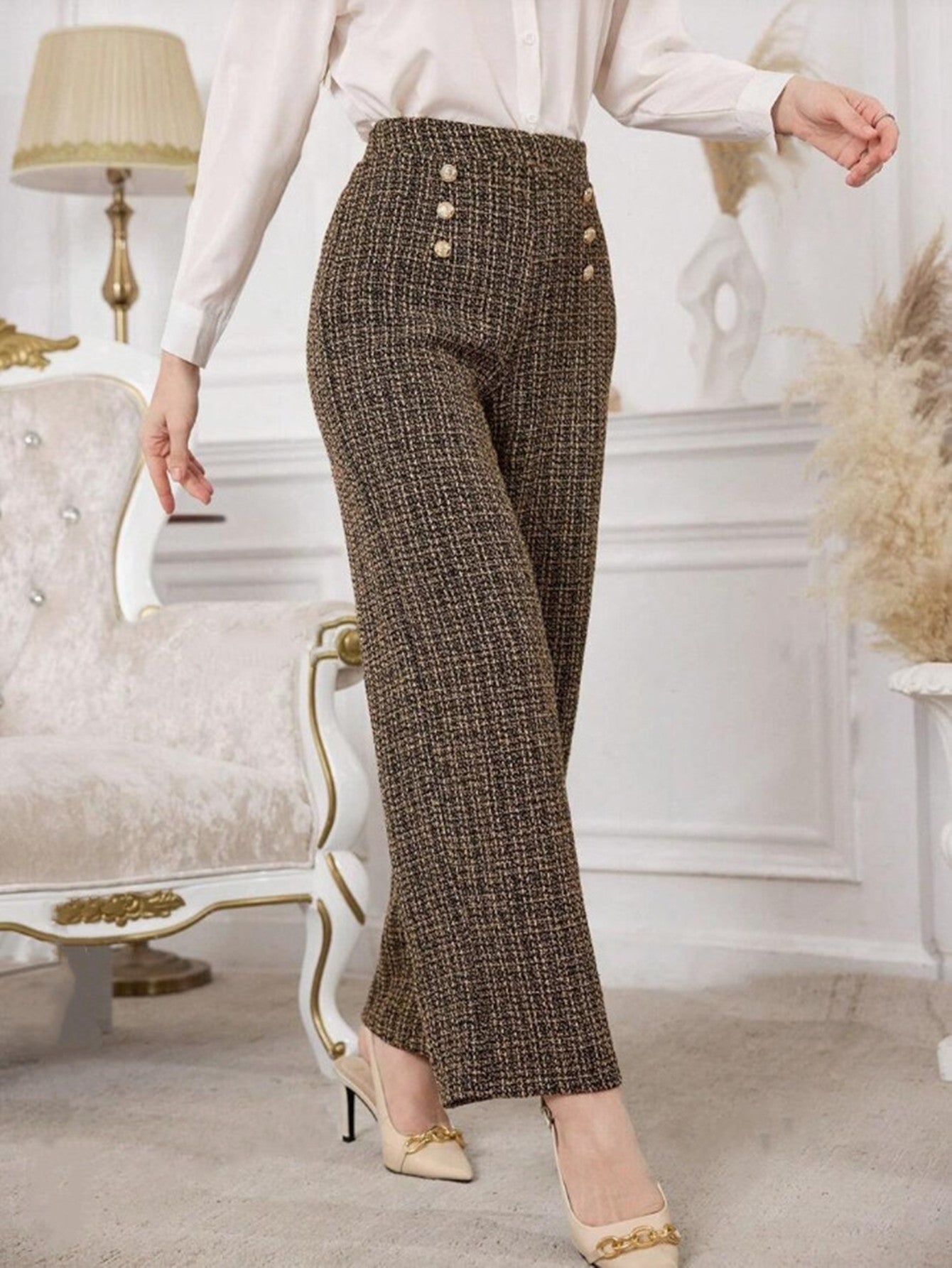 High-Waist Plaid Pants – Flatter, Lengthen, Impress