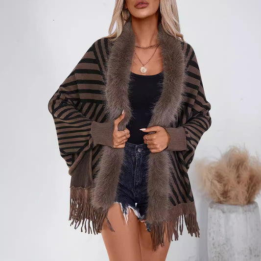 Cozy Striped Tassel Cape – Elevate Your Winter Wardrobe