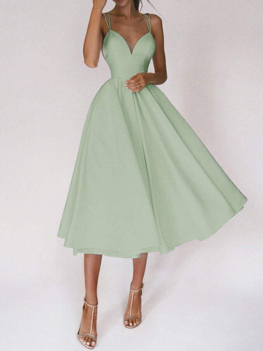 Elegant V‑Neck Dress – Breezy and Beautiful for Any Occasion